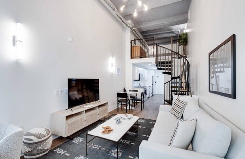 Center City East Apartment | Premier Sosuite Loft with Park View, Gym & Hot Tub Access
