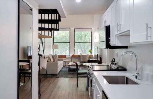 Center City East Apartment | Premier Sosuite Loft with Park View, Gym & Hot Tub Access