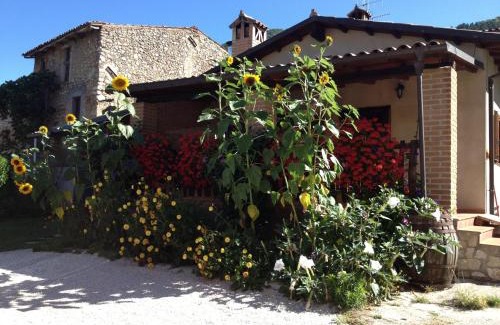 Barete Apartment | Pet-Friendly Retreat at Sotto L'Arco with Great Reviews
