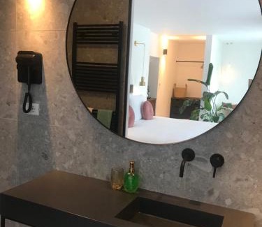 Montegrosso dʼAsti Bed & Breakfast | Elegant Adult-Only Stay at Sotto La Vigna with Ocean Views