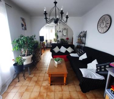 Soues Apartment | Child-Friendly Soues: Guest Rated 10/10 for Family Fun
