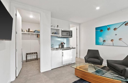 Arts District Apartment | Pet-Friendly Soulshine Studio with Resort Access & Great Rating
