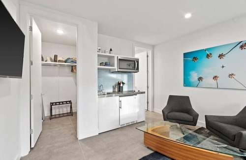 Arts District Apartment | Inviting Soulshine Studio with Exclusive Resort Amenities