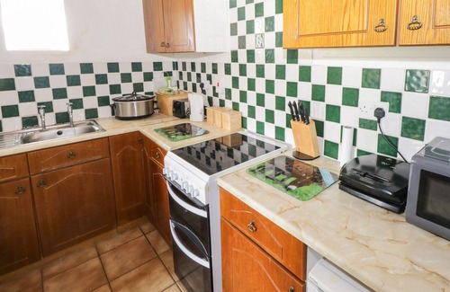 Achill Sound Cottage | Welcoming SOUND COTTAGE – Pet Friendly Retreat in Achill Island
