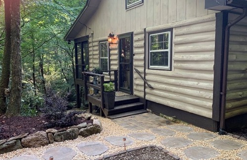 Otto House | Riverside Retreat: Hot Tub, Hiking Trails & Pet Friendly
