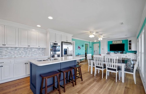 Ocean City Beach House | Oceanfront Sound Sister: Family-Friendly with Ocean Views
