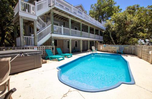 Corolla Light House | Discover 509 Friday Harbor: Soundfront with Pool & Hot Tub