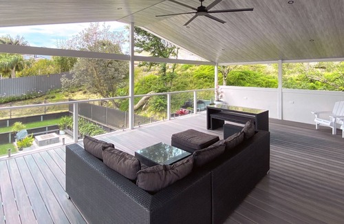 Culburra Beach House | Family-Friendly Getaway at Sounds by the Sea with Pool