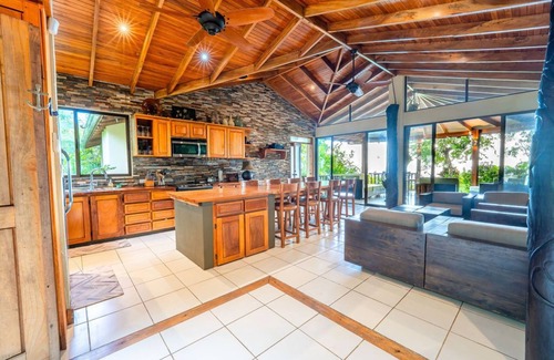 Ostional House | Ocean View Retreat: Family Fun & Romantic Getaways Await