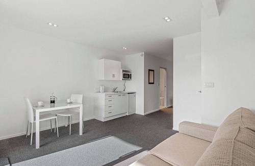 Picton Cottage | Inviting Sounds Studio - Family-Friendly Unit in Picton