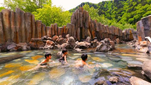 Kamikawa Hotel | Discover Sounkyo Kankou Hotel: Family-Friendly Comfort