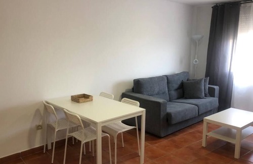 Poyales del Hoyo Apartment | Comfortable Source Apartment with Kitchen & Pet-Friendly Stay