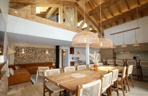 Champagny-en-Vanoise House | Discover Sourire Altitude: Family-Friendly Getaway