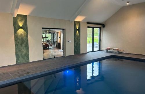 Erezee Villa | Unwind at Gite Au bord de L'Aisne with Oceanfront Relaxation