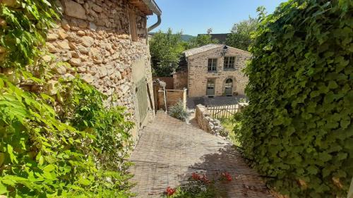 Rustrel House | Oceanfront Escape at Sous le Château - Guest Rated 9.9