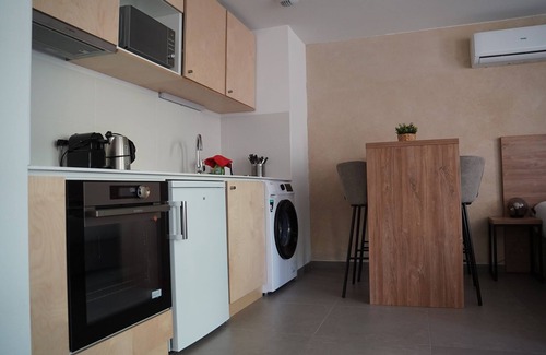 Velaux Apartment | Discover Sous les Platanes: 10/10 Rated Family Retreat