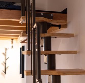 Altstadt - Sankt Sebald Apartment | Cozy Souterrain-Studio Near Castle and Main Market