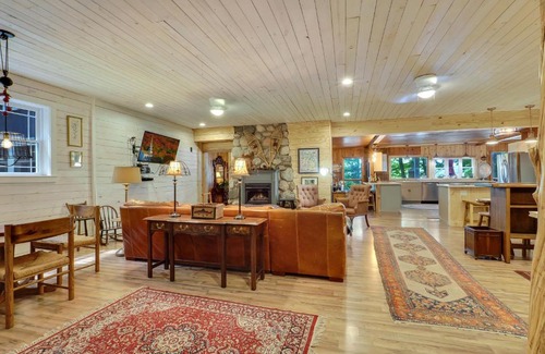 East Jordan House | Serene South Arm Shores: Oceanfront Retreat for Families