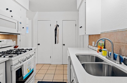 South Manchaca House | South Austin Desert Jewel