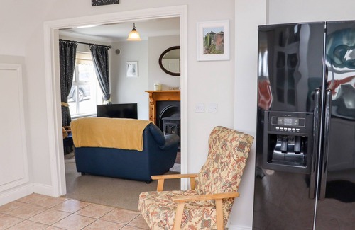 Hook Head Cottage | Family-Friendly South Beach Hotel with Ocean Views in Duncannon