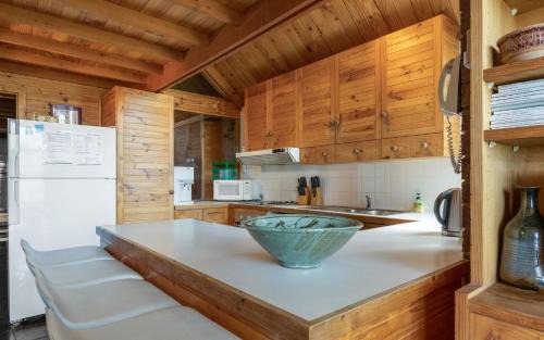 Carrickalinga House | Relax at South Beach House: Pet-Friendly Oceanfront Retreat