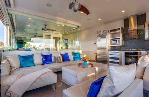 South Mission Beach Condo | Oceanfront Retreat: B5395 South Beach Combo with Spa