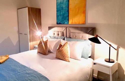 Wishaw Apartment | Cozy South Calder House: Ideal for Families and Pets