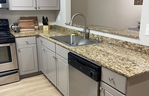 Oxford Condo | Modern Oxford Condo - Steps to Ole Miss with Pool & Spa