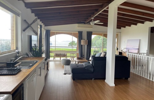 Greenwell Point Cabin | Pet-Friendly South Coast Retreat with Ocean View & Pool