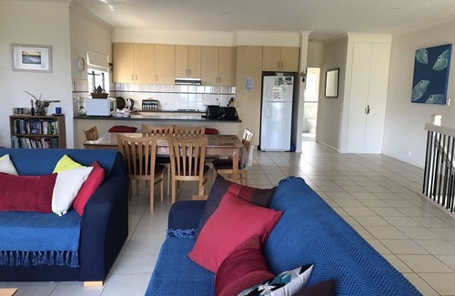 Hayborough House | Coastal Escape at South Coast Villa - Rated 9.4/10