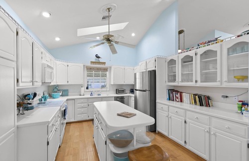 Marco Island House | Island's Best Retreat: Walk to Beach, Pet Friendly & Heated Pool
