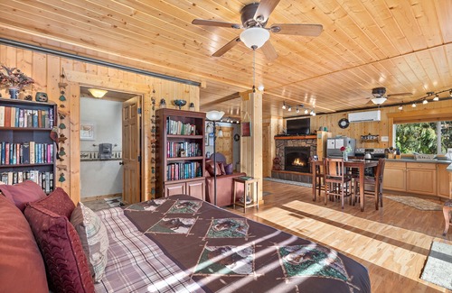 Gold Bar Apartment | Premier South Fork Lodge with Riverfront Apartments