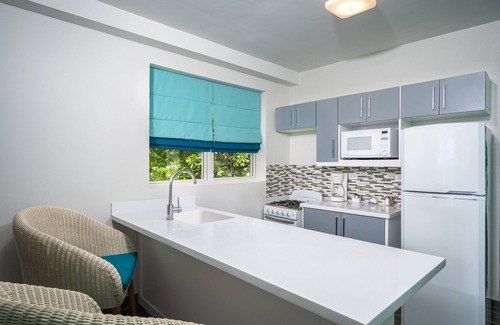 St. Lawrence Gap Hotel | Experience Comfort at South Gap Hotel with Ocean Views