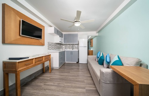 St. Lawrence Gap Hotel | Experience Comfort at South Gap Hotel with Ocean Views