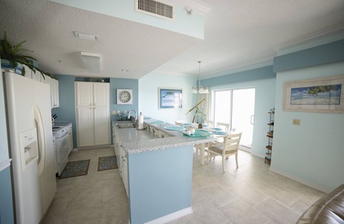 Pensacola Beach Condo | Unforgettable South Harbor Condo with Ocean Views and Spa