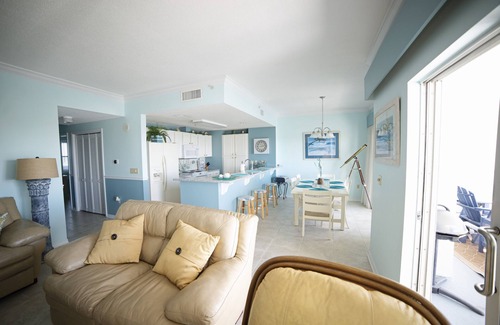 Pensacola Beach Condo | Unforgettable South Harbor Condo with Ocean Views and Spa