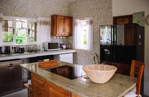 Mahe Island Villa | Exceptional South Hill Villa: Family-Friendly & Accessible