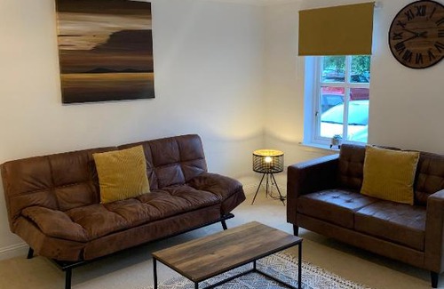 Perth Apartment | Discover South Inch Apartment: Guest Rated 9/10 & Family-Friendly