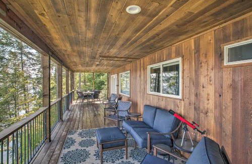 Worley House | Scenic South Lake Coeur d'Alene Home with Dock & Kayaks