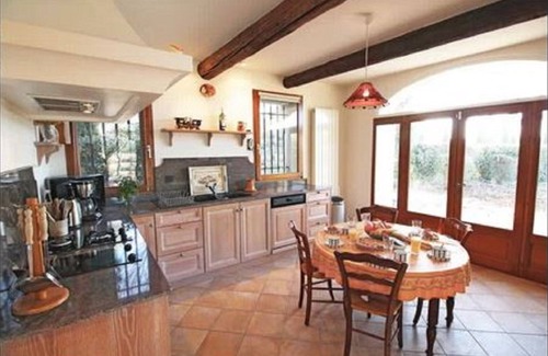 Cucuron House | Idyllic South Luberon Mas with Pool & Scenic Views