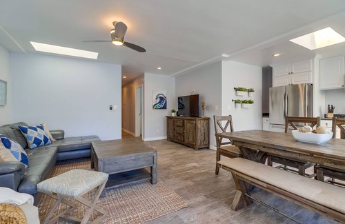 South Mission Beach Condo | Tranquil Bay Side Retreat with Pool and Ocean Views