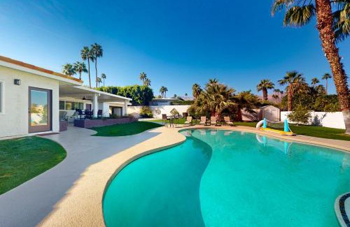 Palm Desert House | Explore South Palm Desert Paradise: Pet-Friendly Retreat