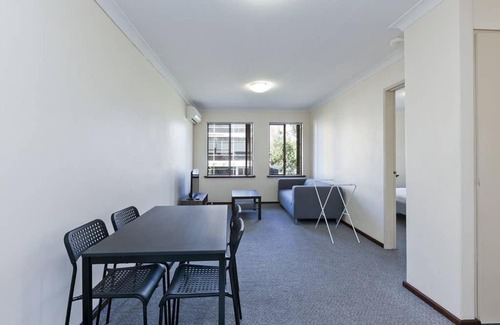 South Perth Apartment | Budget-Friendly South Perth Cozy Home for Families