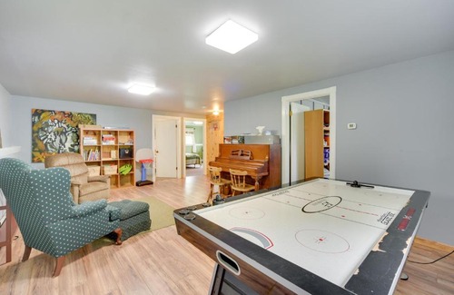 South Range House | Pet-Friendly South Range Home Near Lake Superior Awaits!