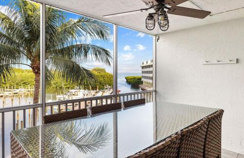 Captiva House | Harborview Villa Retreat in South Seas with Pool & Kids' Fun