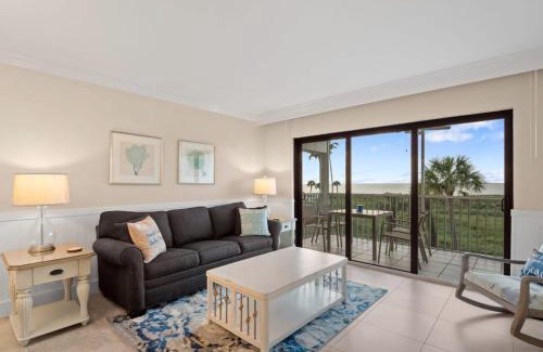 Captiva House | Beachfront Residence at South Seas Resort with Ocean Views