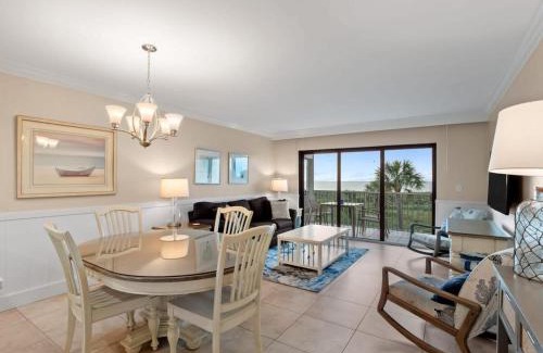Captiva House | Beachfront Residence at South Seas Resort with Ocean Views