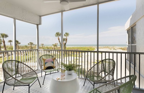 Captiva House | Coastal Retreat: South Seas Beach Villa with Gulf Views
