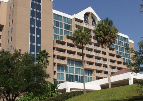League City Resort | Elegant South Shore Harbour Resort with Spa & Pool Access