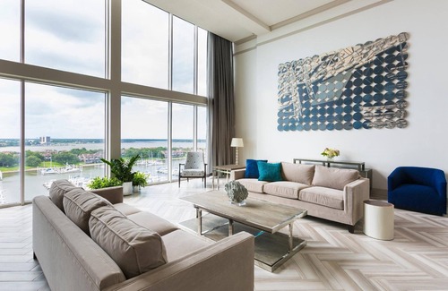 League City Hotel | Relax at South Shore Harbour Resort & Conference Center